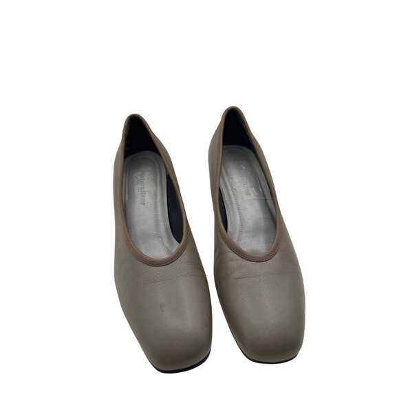 Naturalizer Size 8M Leather Business Casual Heels Slip On EUC - Picture 3 of 11